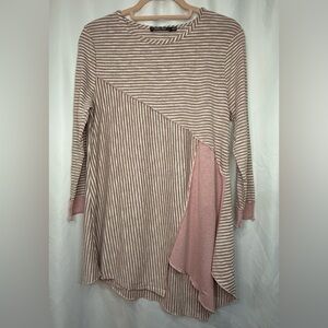 NWT Doe & Rae Striped Pink and White Asymmetrical Long Sleeve Top Size Small